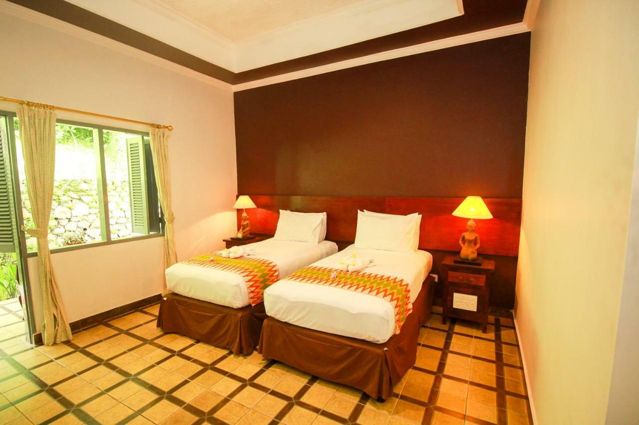 Sendok Hotel Mangsit Exterior photo